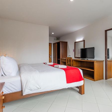 Budget Stars Hotel チエンマイ エクステリア 写真