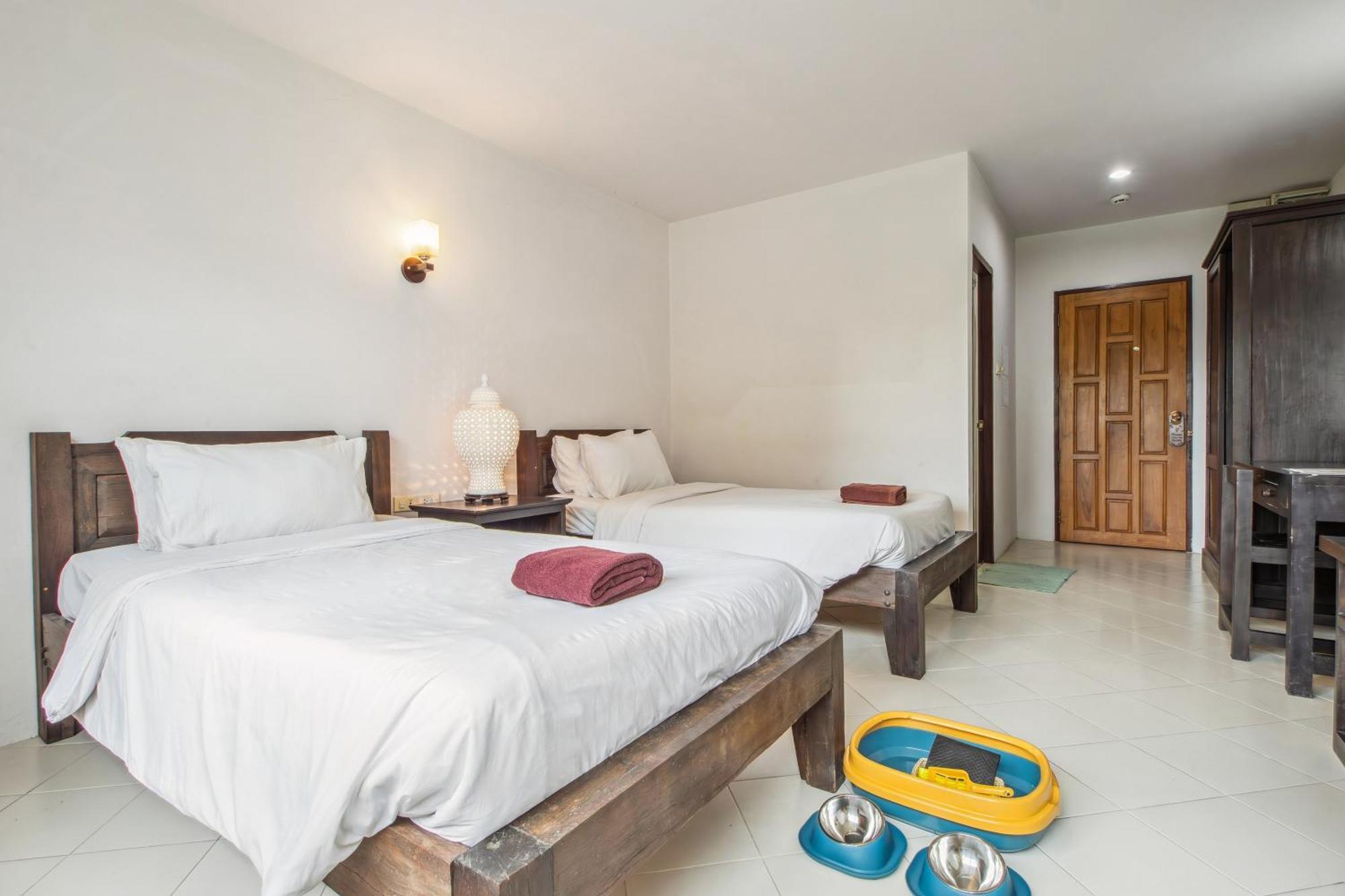 Budget Stars Hotel チエンマイ エクステリア 写真