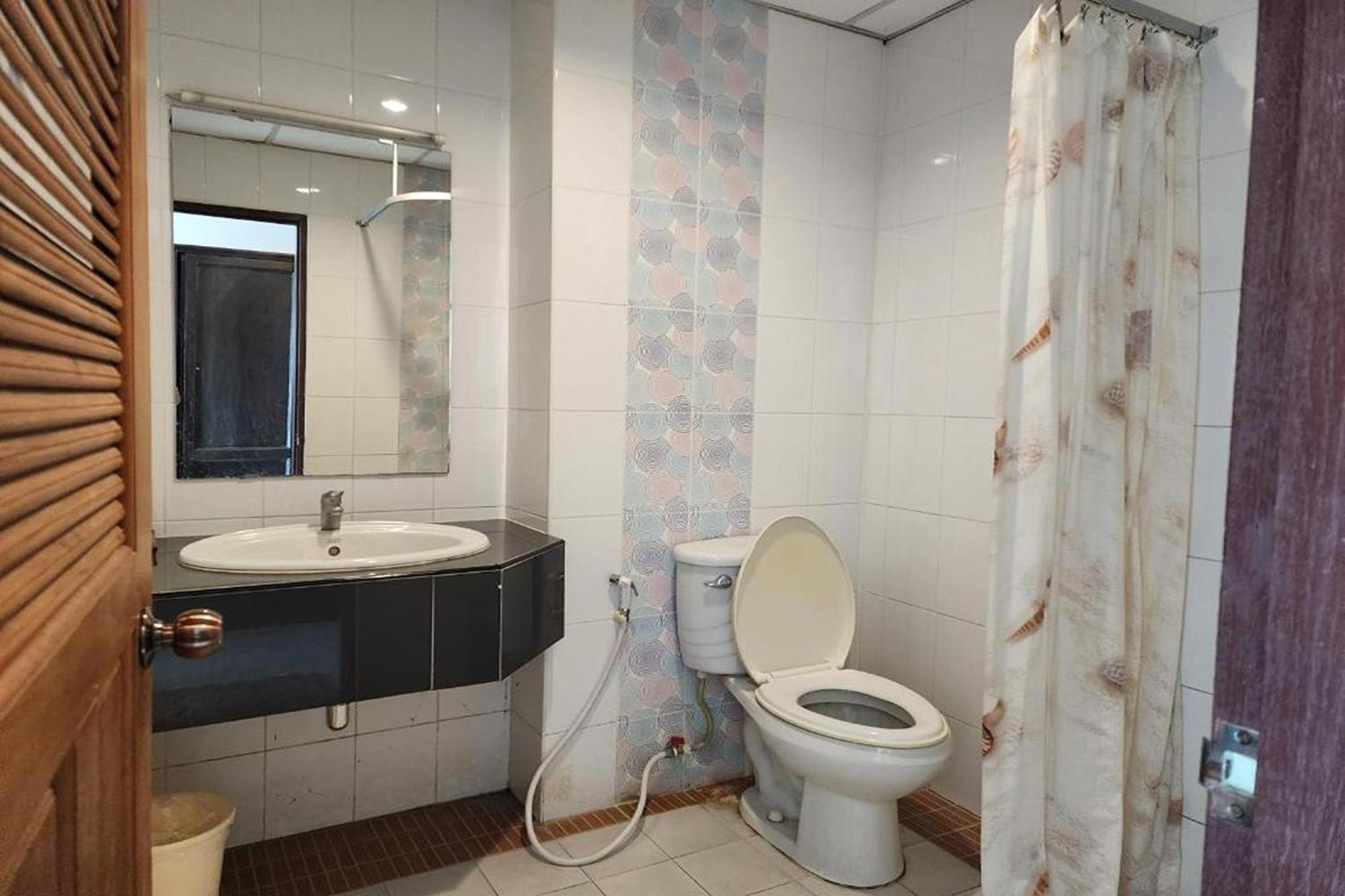 Budget Stars Hotel チエンマイ エクステリア 写真